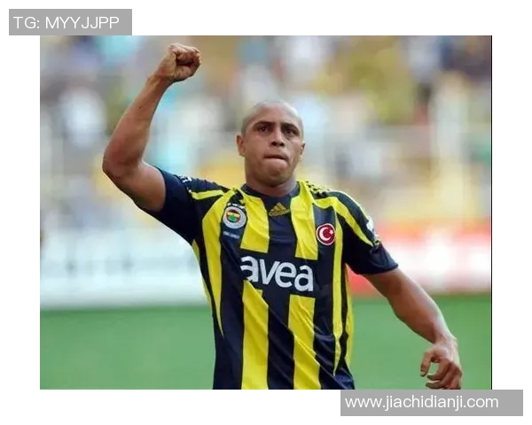 足球明星日常穿搭揭秘从球场到街头的时尚转变与个性表达